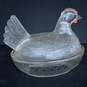 Glass chicken dish with lid
